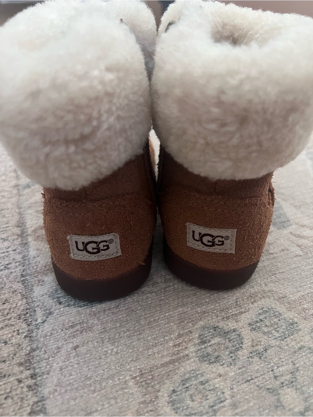 Kids UGG Brown Suede Shearling Booties - Picture 5 of 7